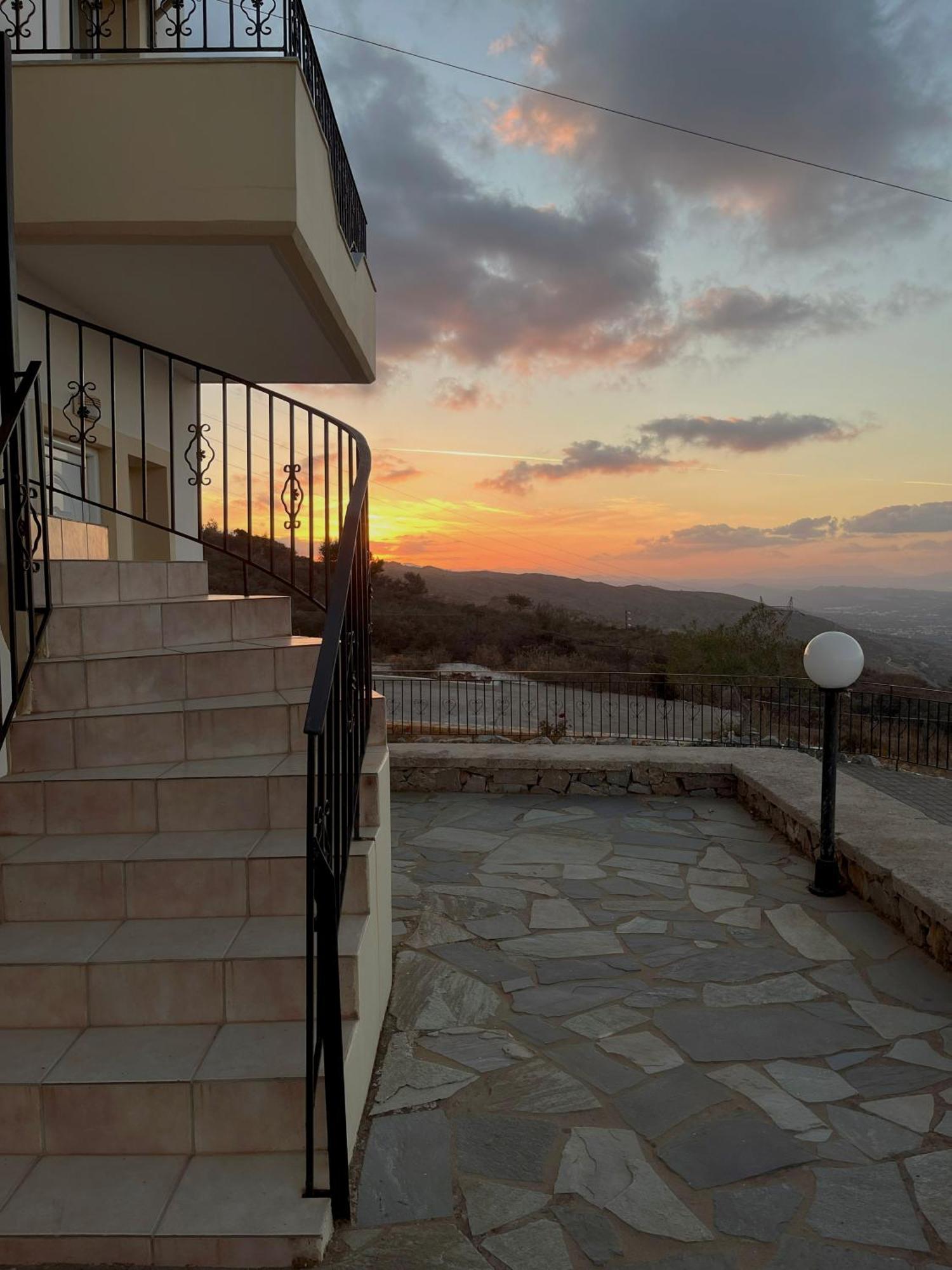 Panos Village Malaxa Bagian luar foto